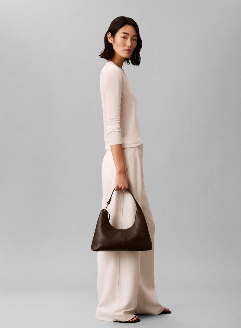 CALVIN KLEIN Slouchy Leather Shoulder Bag - Image 3