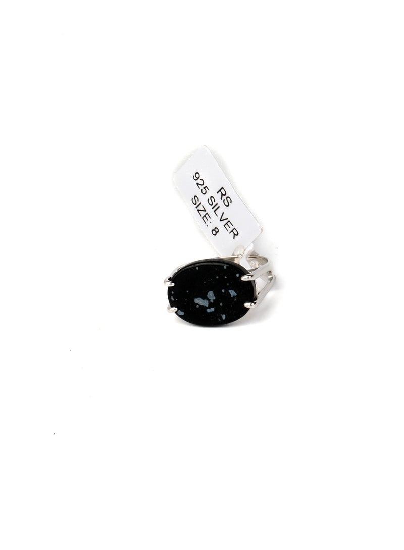 phoneme Shankar ring with a light gray speckled black stone - Image 3