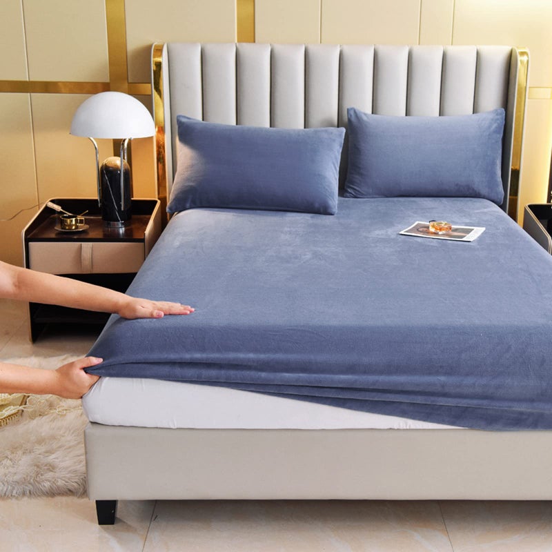 Velvet Fitted Sheet Queen SizeFleece Plush Bed Sheet Mattress Protector Cover with 15 Deep Pocket Warm Fuzzy Bottom Sheet Not Include PillowcasesBlue