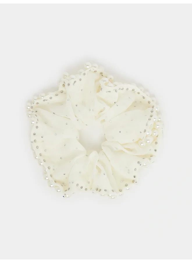 Styli Styli Faux Pearl Embellished Scrunchie