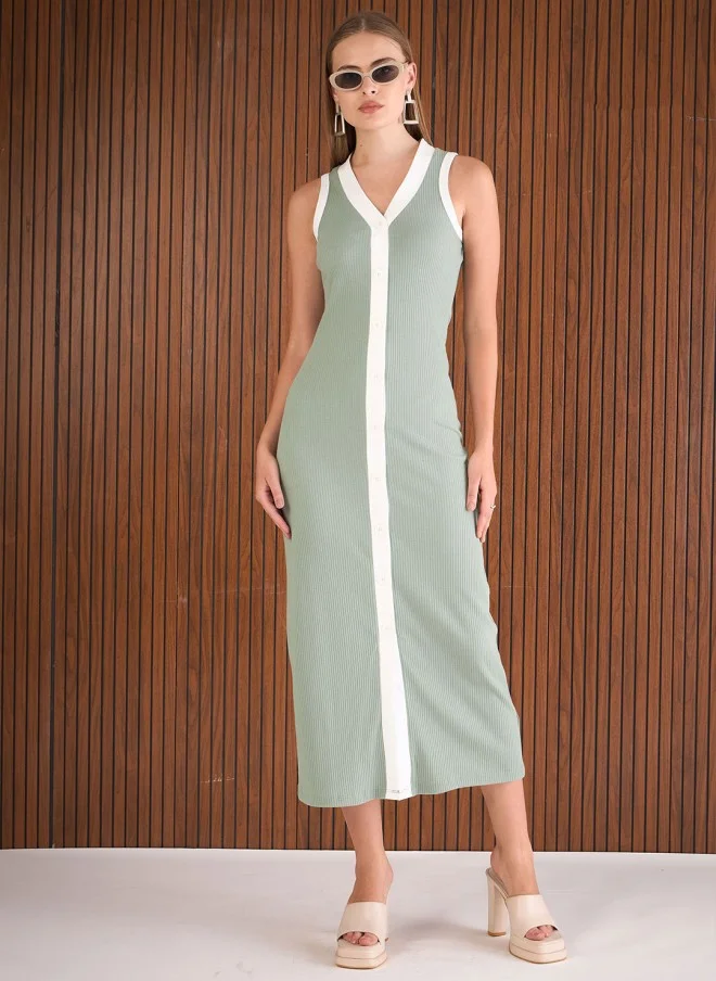 SASSAFRAS Bodycon Maxi Dress in Green for Women