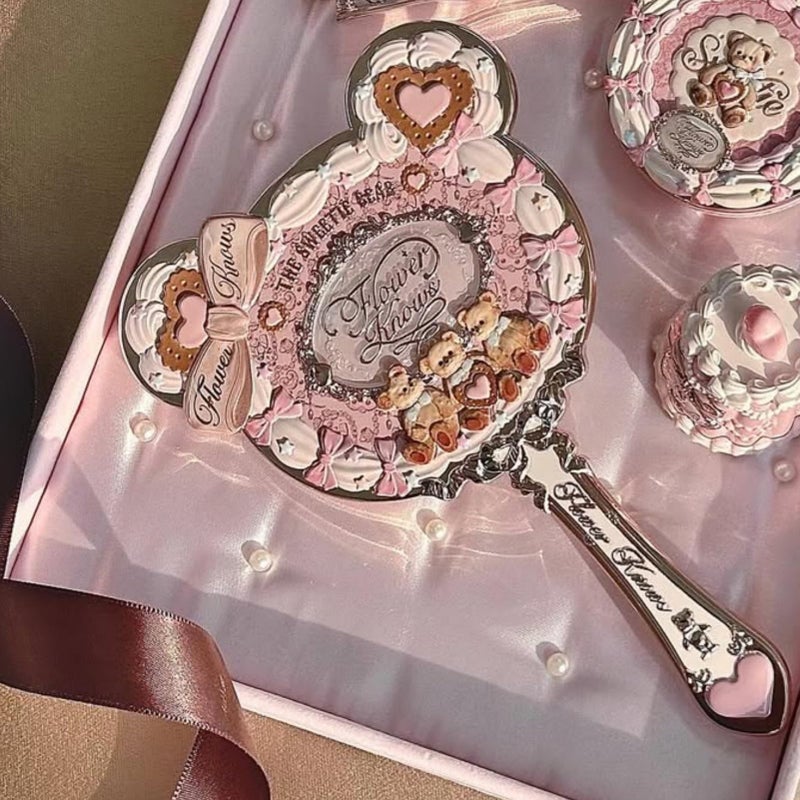 Flower Knows The Sweetie Bear Hand Mirror,Vintage Portable Handheld Mirror,Fancy & Pretty Princess Mirror with Long Handle,Gift for Girls(Creamy Pink) - Image 4