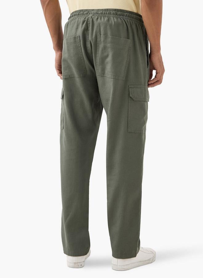 ايكونيك بنطلون كارغو أيقوني بخصر مرن مع رباط - Image 3