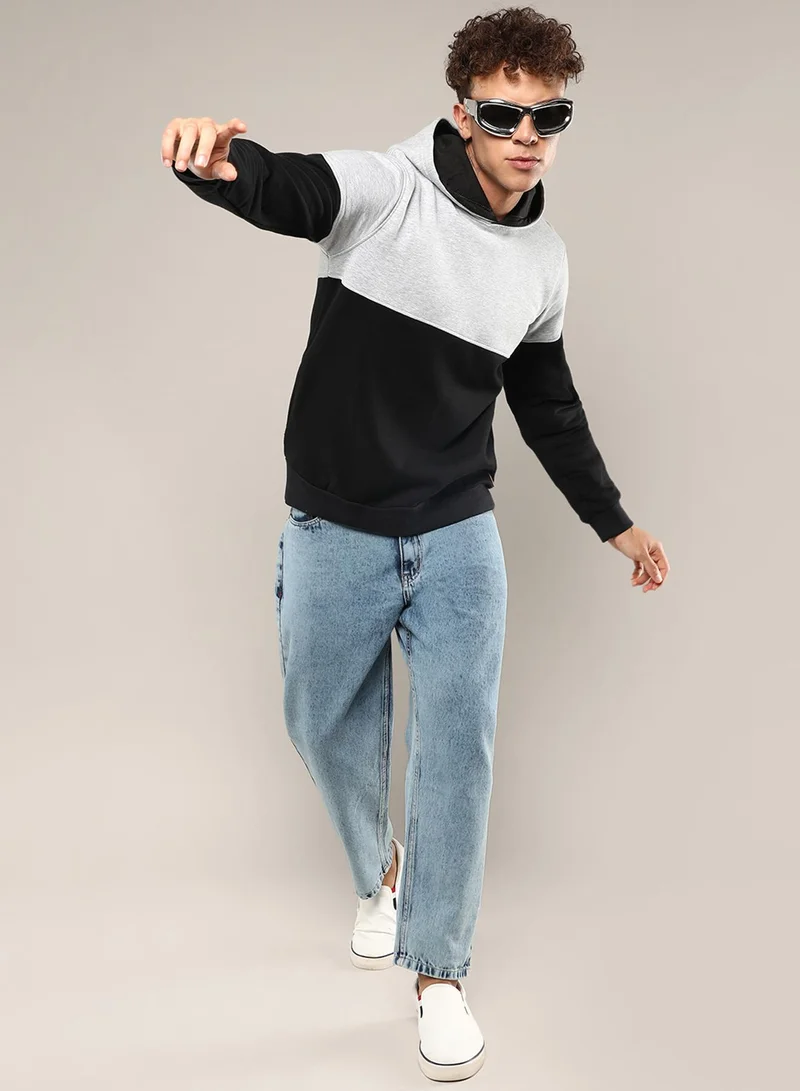 Campus Sutra Men's Black & Grey Pullover Hoodie With Ribbed Hem