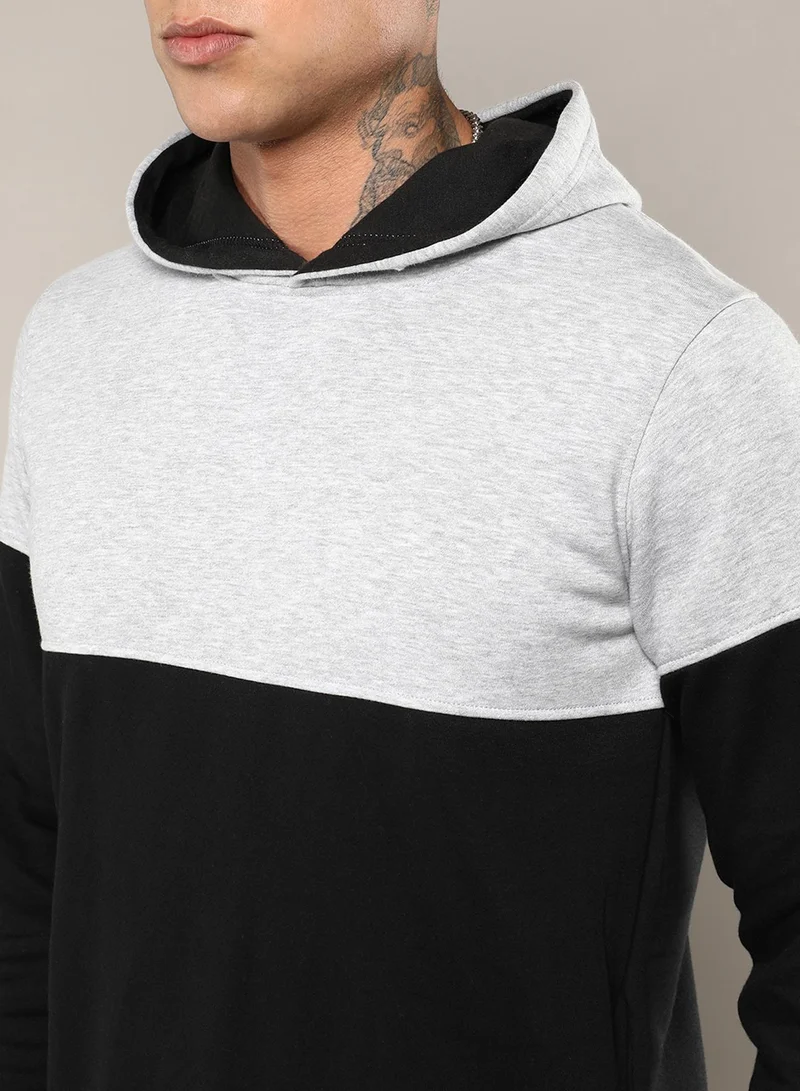 Campus Sutra Men's Black & Grey Pullover Hoodie With Ribbed Hem