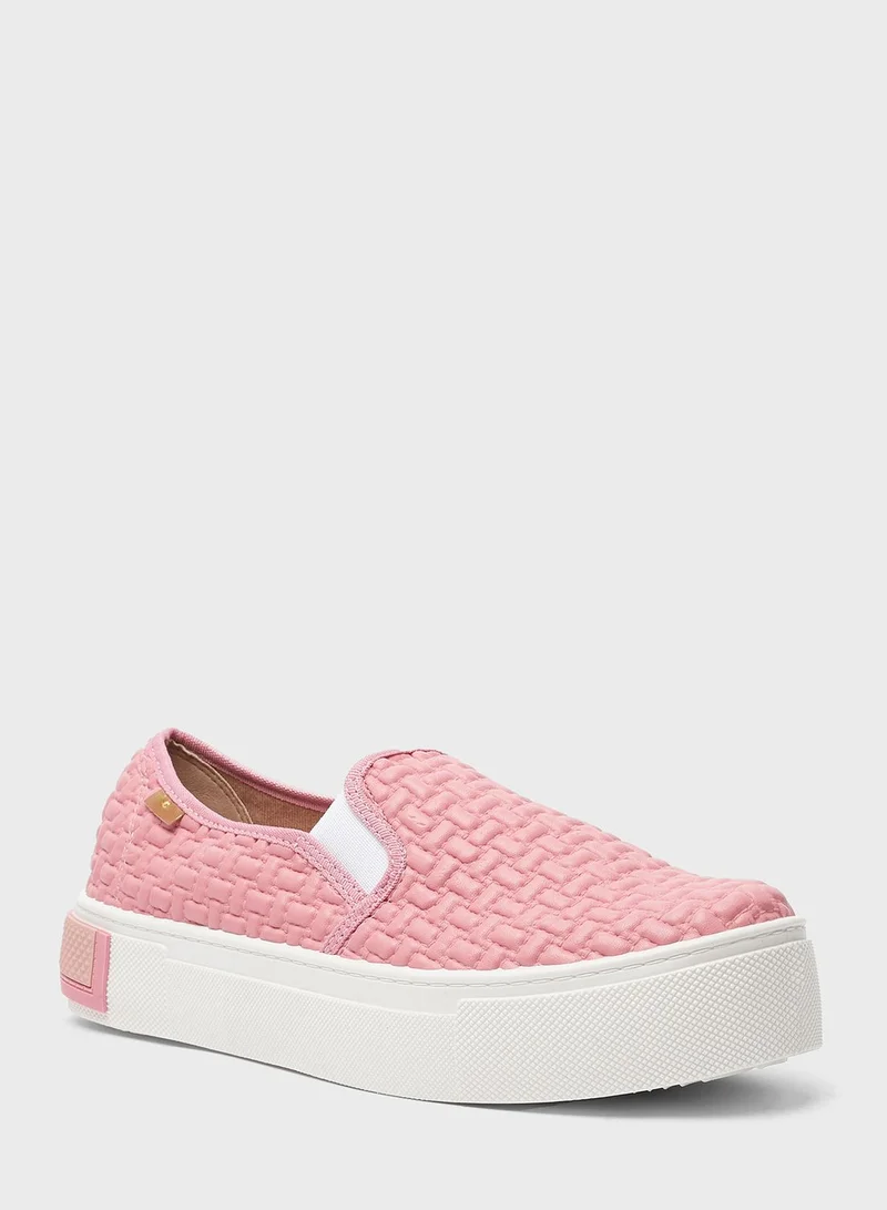 MOLECA Nyra Slip Ons