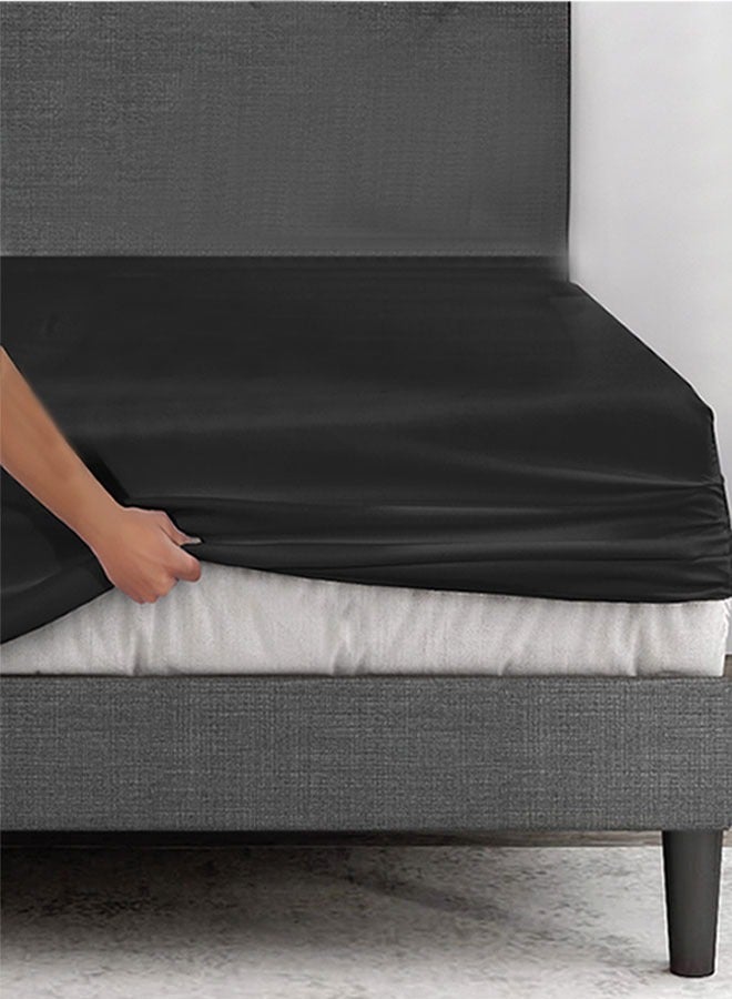 القيلولة زين طقم سرير كينج من سييستا زين – 1 ملاءة مطاطية، 1 ملاءة مسطحة، 1 غطاء لحاف و أغطية وسائد | ناعم للغاية، متين ومريح | لون أسود أنيق | جودة فندقية - Image 4