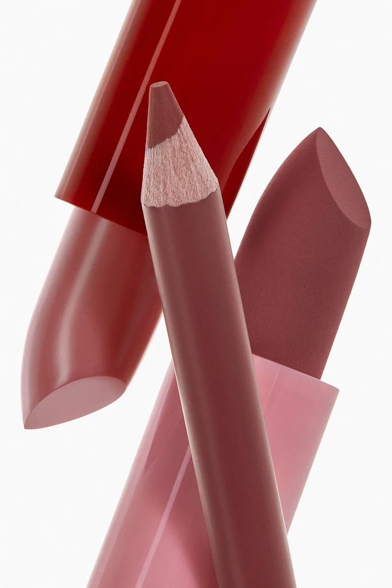 اتش اند ام Satin Lipstick