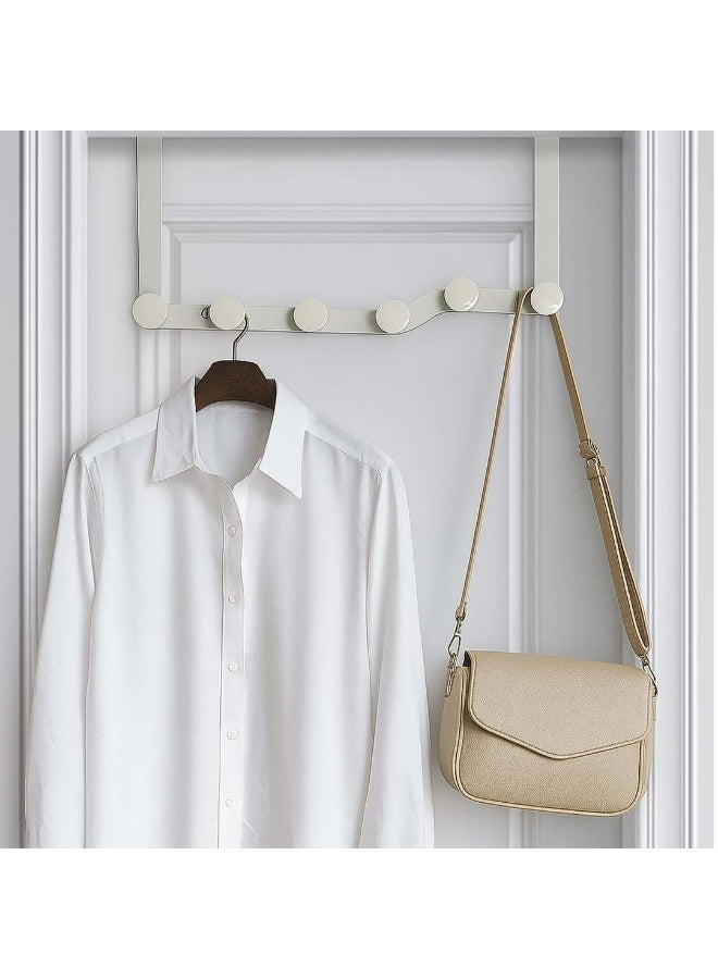 إنشز هوم علاقة تعليق ملابس للباب – تصميم متعرج، أزرار بيضاء - Image 2