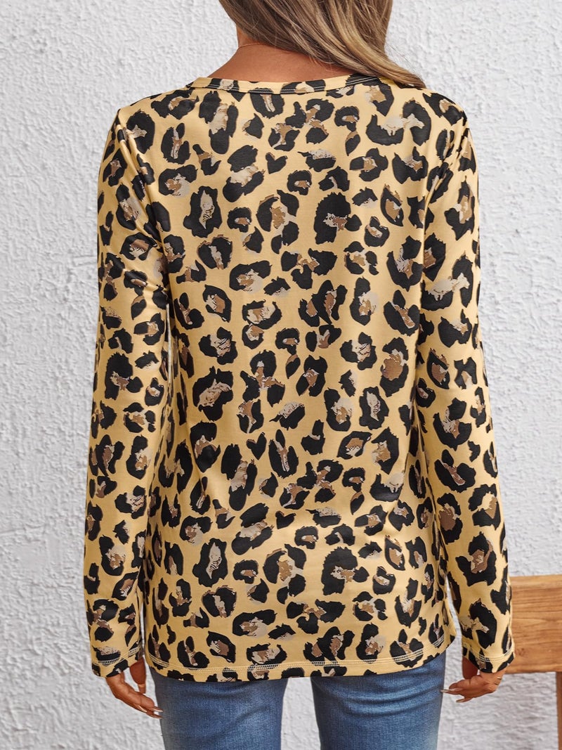 AUTOMET Womenâ€˜s Basic Long Sleeve Crewneck, Plus Size Winter & Spring Top, Casual Fall Tee for Teacher & Everyday Outfits 01Leopard2 M - Image 4
