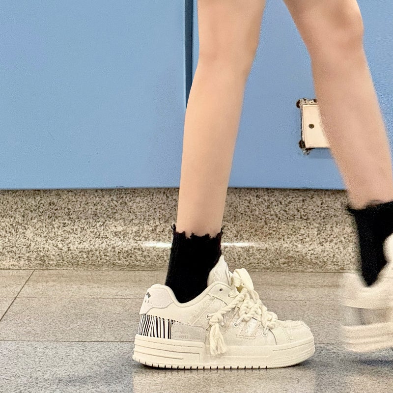 Guangzhou Shoes Destroyed Aesthetics Series White Shoes Bread Shoes Trendy Low-Cut Sneakers Men''s and Women''s Same Style Men''s Shoes - Image 3