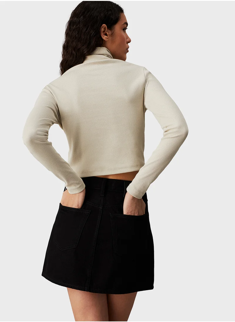 كالفن كلاين جينز WOVEN LABEL RIB ROLLNECK