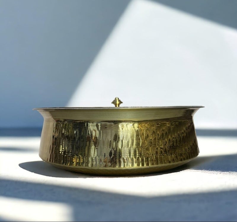 SHIV HOME WORLD وعاء طهي من النحاس الأصلي 100% مطروق مع غطاء وكالاي داخلي | دجاجي نحاسي للطهي | أواني نحاسية للمطبخ | العرض-22.32سم، الارتفاع-13.43سم (الوزن-2.3كجم) - Image 5