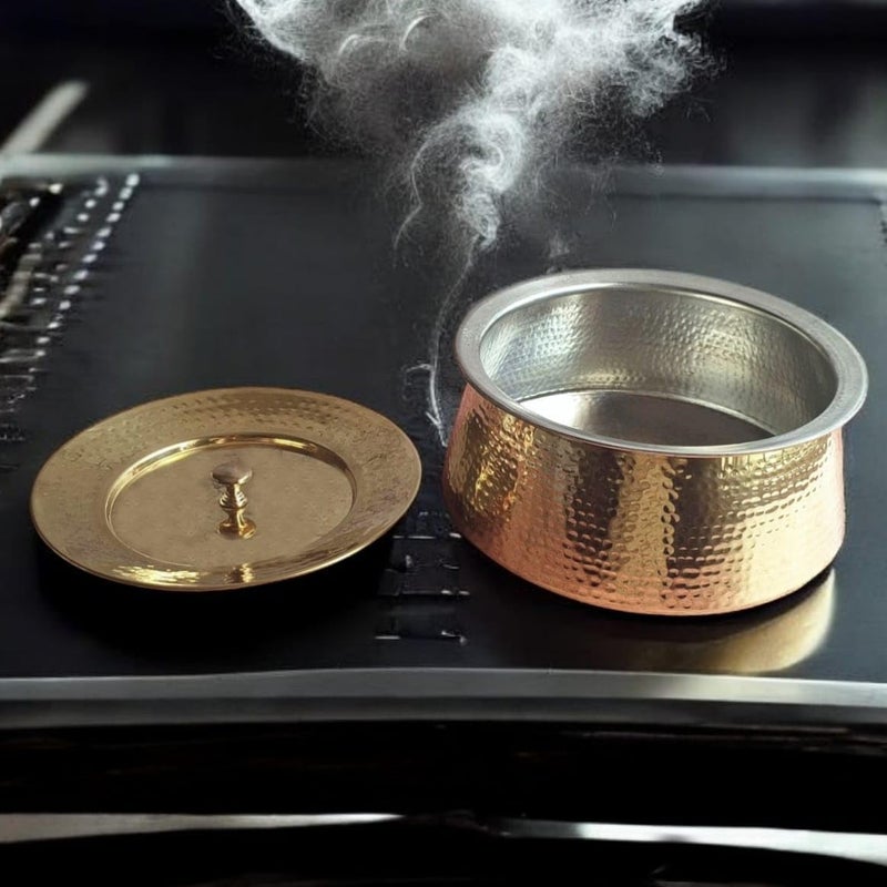 SHIV HOME WORLD وعاء طهي من النحاس الأصلي 100% مطروق مع غطاء وكالاي داخلي | دجاجي نحاسي للطهي | أواني نحاسية للمطبخ | العرض-22.32سم، الارتفاع-13.43سم (الوزن-2.3كجم) - Image 2