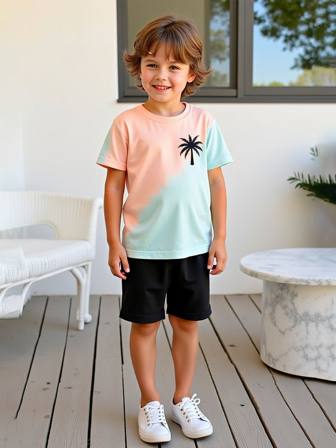 تايك تو طقم تي شيرت وشورت بطبعة أشجار نخيل ملونة من تيك تو كيدز قطعتين - Image 3