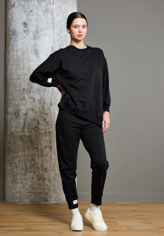 Thouq Tapered Hem Contrast Label Joggers