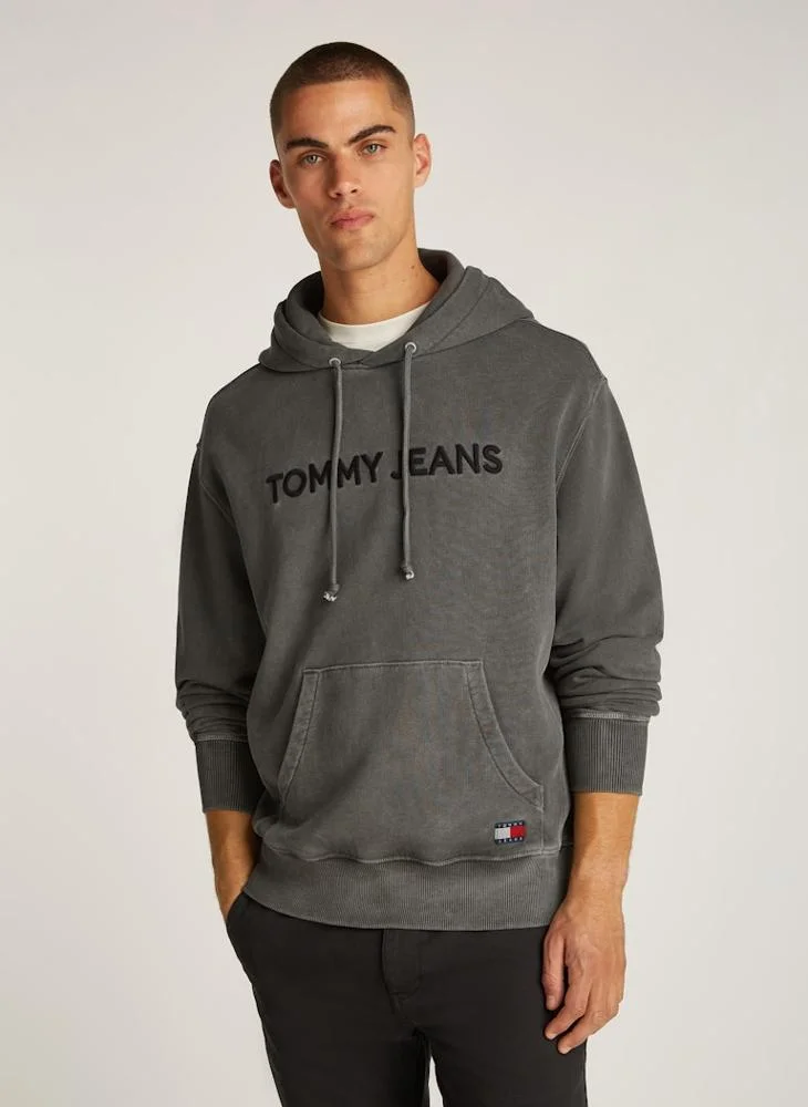 TOMMY JEANS Graphic Logo Hoodie