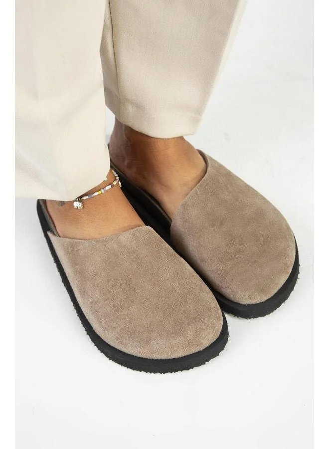 Manijero  Ateshi Women's Genuine Leather Flat Sole Visor Slippers. for Women | Best Price UAE