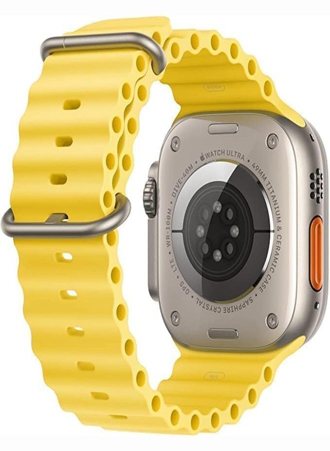 ستراب لساعه الترا سوار سيليكون حلقي ناعم بابزيم مصمم لساعة ابل الترا سلسلة 8 7 SE 6 5 4 3 2 1 متوافق مع ساعة ابل 49 mm و 45 و 44 و 42 mm - أصفر - Image 2