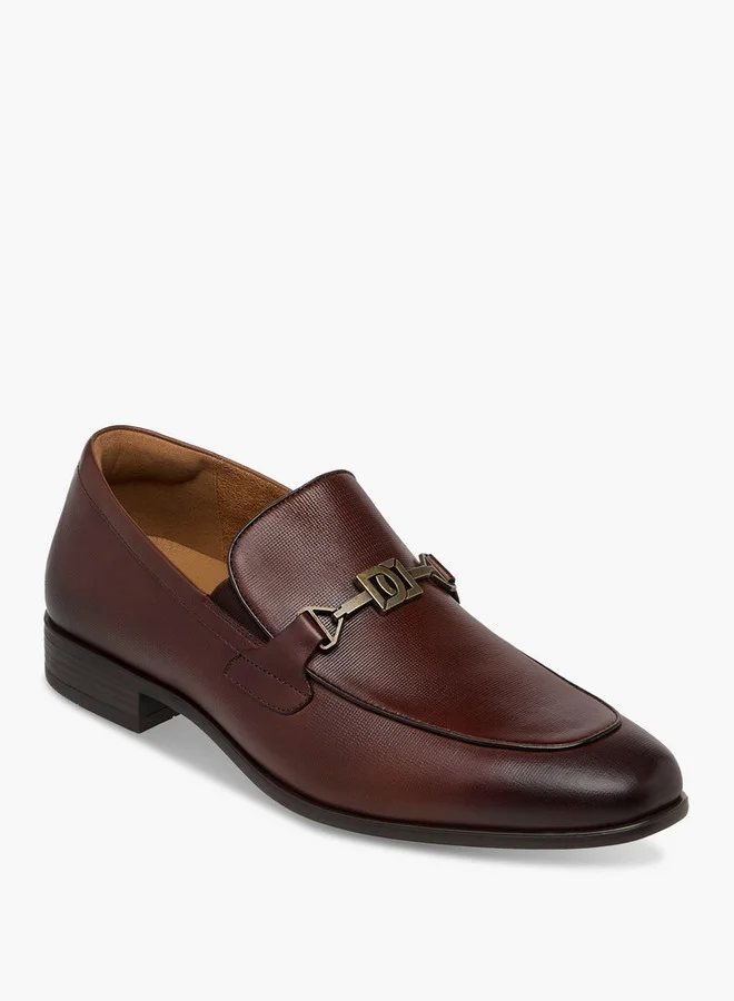 دوتشيني Men's Metal Accent Slip-On Loafers