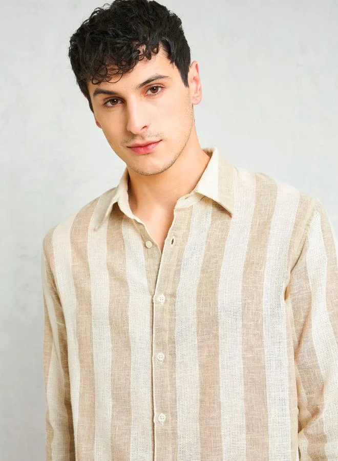 ساسافراس قميص رجالي مخطط بأكمام طويلة ومقاس مريح