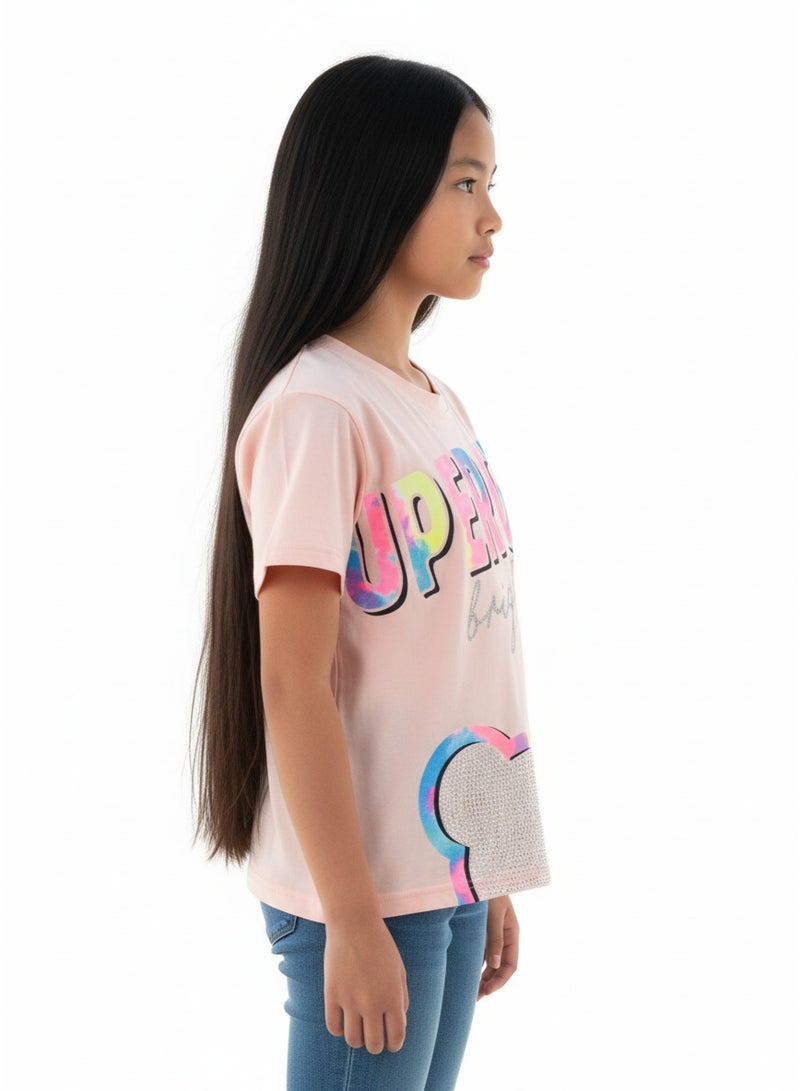 جوانا "22KY067B تي شيرت قصير الأكمام بقلنسوة جولة وطباعة سوبر غير للفتيات - لون خوخي" - Image 3
