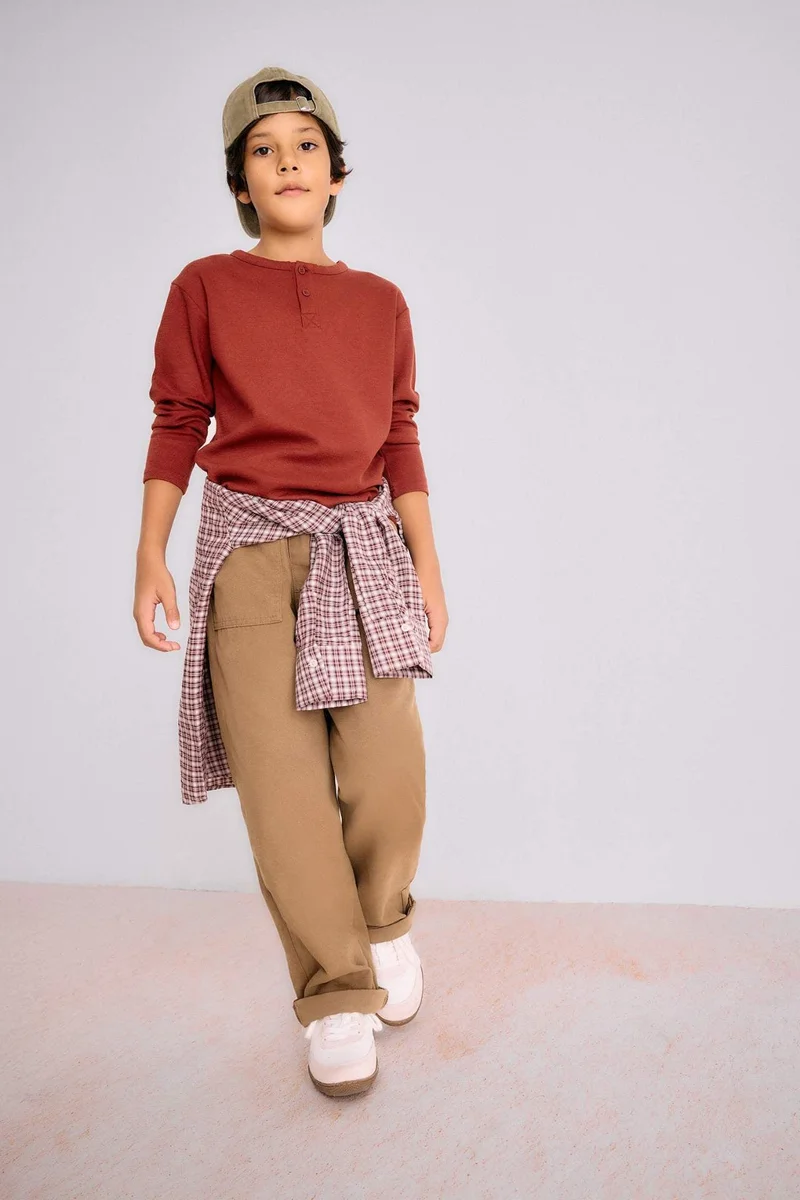 ديفاكتو Regular Fit Long Sleeve T-Shirt