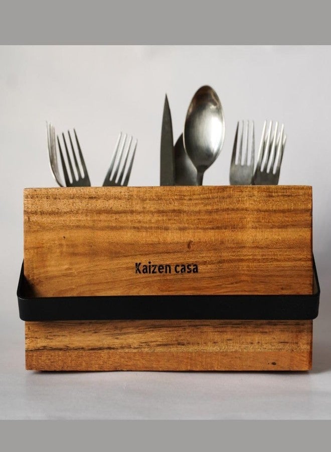 Kaizen Casa حامل أدوات مائدة خشبي من كايزن كاسا بمقبض معدني أسود، مصنوع من خشب الأكاسيا - منظم أدوات مطبخ ريفي لطاولة الطعام، سطح العمل والمطاعم - 4 أقسام (23 × 15.2 × 10.7) سم - Image 1