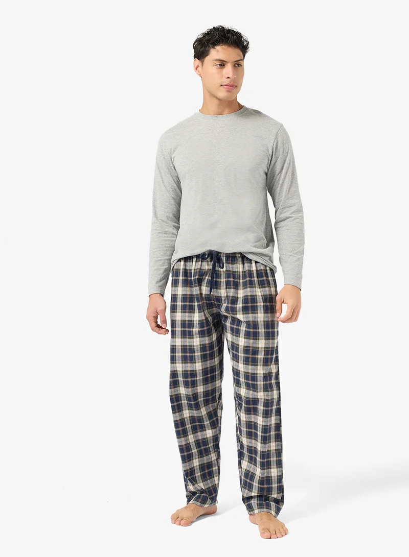 Regular fit tee and Pant set