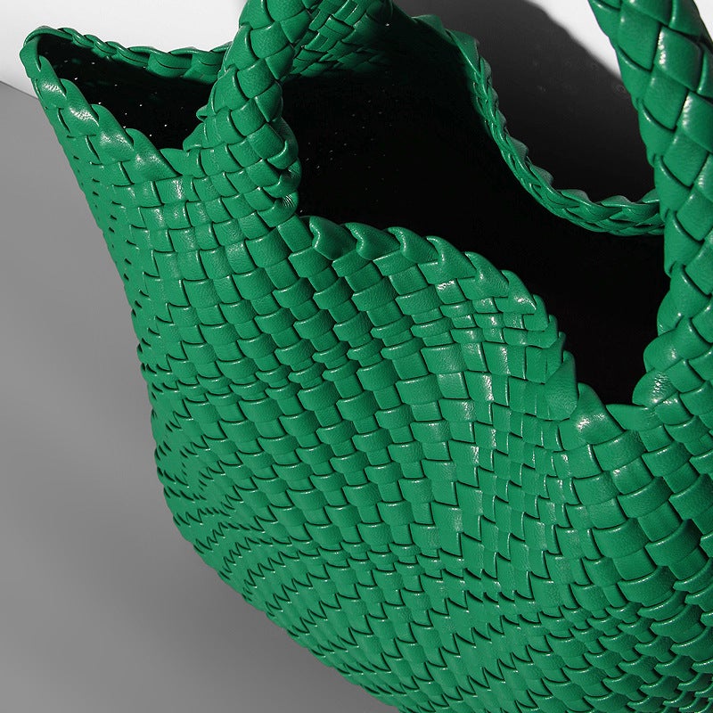 2023 Soft Leather Bucket Bag Tote Shoulder Large Bag Woven Cross-Border Dumpling Bags Niche Design European and American Large Bags apricot - Image 4
