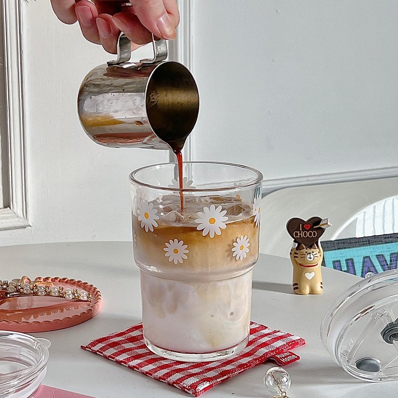 Olvini 391ml Glass Drinking Cup with Straw and Lid, Reusable Travel Cup for Water, Matcha and Coffee (Daisy) - Image 3