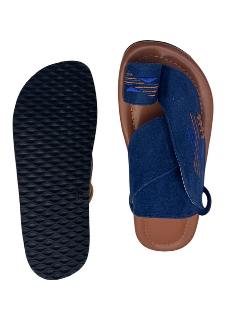AL Fanoos Classic Arabic Slippers  - Image 2