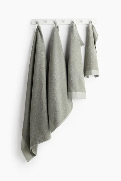 H&M Cotton terry bath sheet