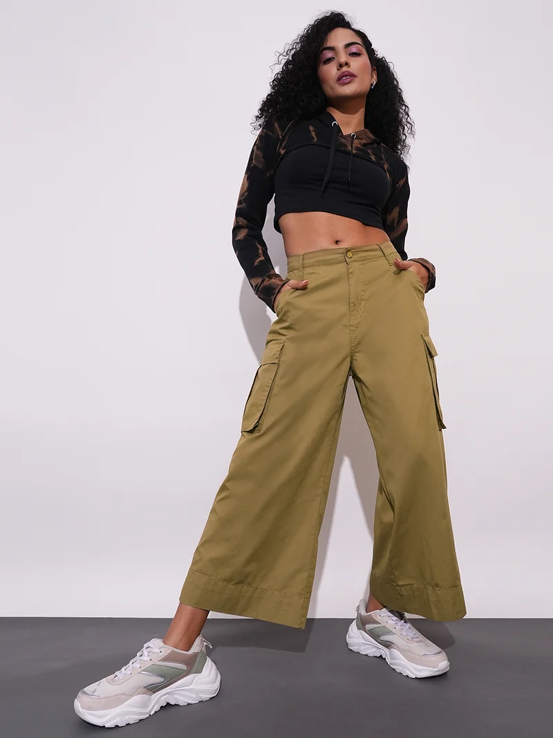globus Women Dark Khaki Cotton Mid-Rise Cargo Style Wide Leg Trousers