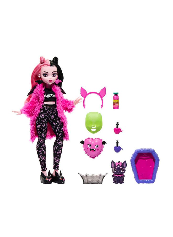 MONSTER HIGH Doll And Sleepover Accessories, Draculaura  Doll Pet Bat Count Fabulous , Creepover Party - Image 2