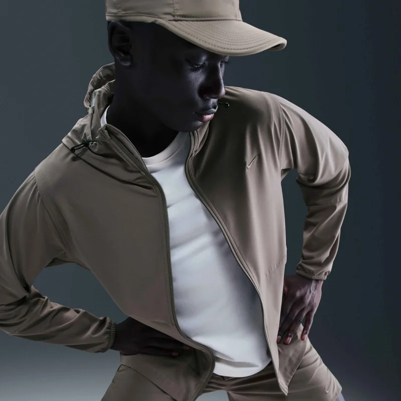 Nike Brown Men's Unlimited Water-Repellent Hoodie for Men | Best Price UAE