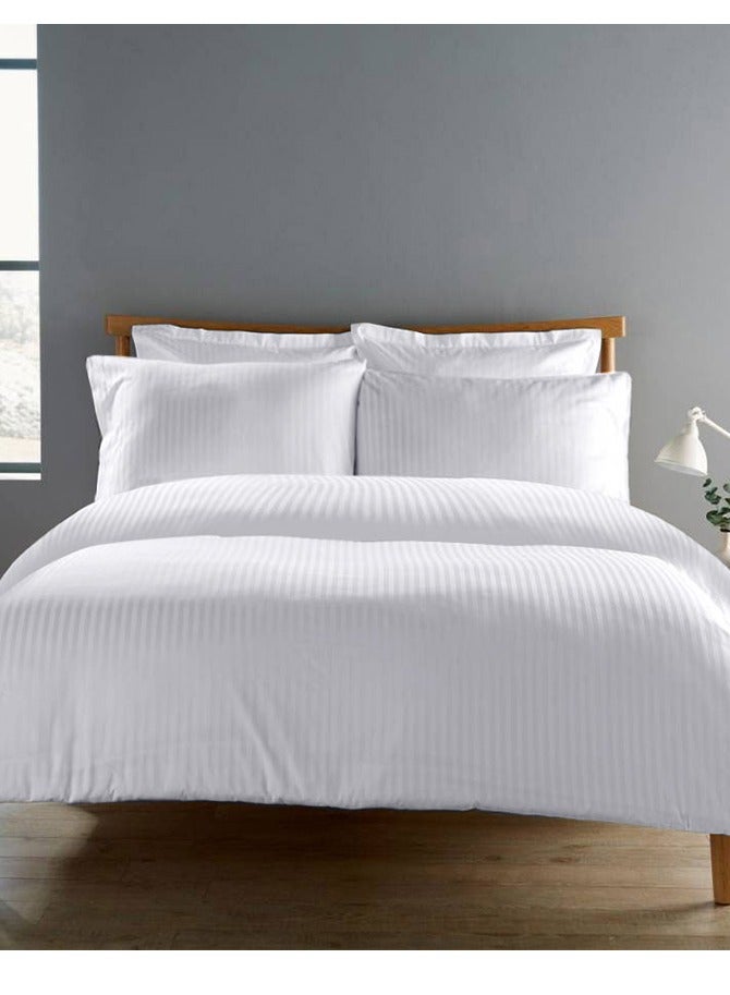 RISHAHOME طقم غطاء لحاف مقاس كينج مكون من 6 قطع مزود بخطوط يتضمن 1 × غطاء لحاف، 1 × ملاءة جاهزة، 4 × كيس وسادة بسحاب للإغلاق  - Image 4