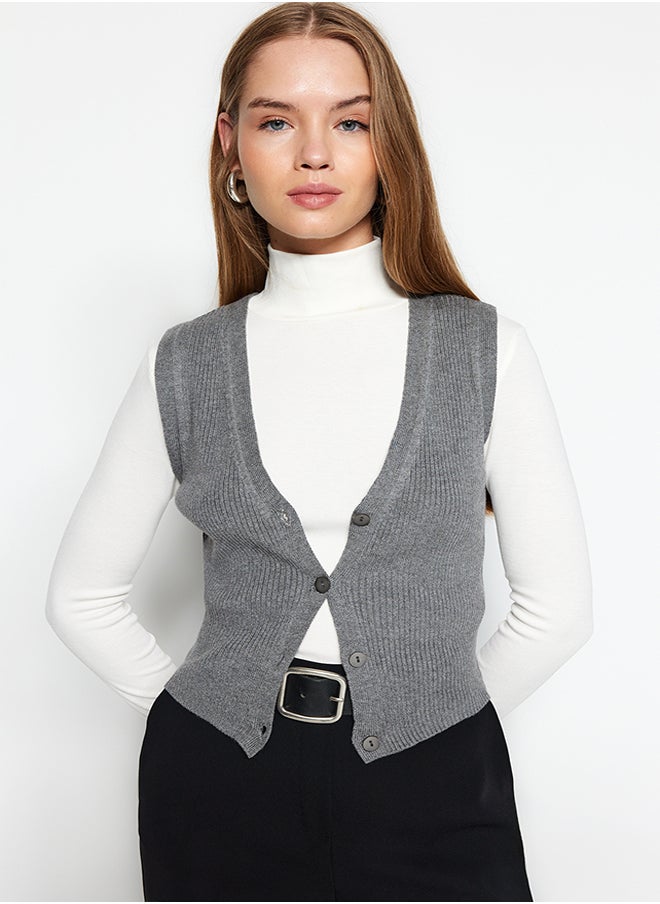 trendyol Gray Premium Yarn / Special Yarn V-Neck Knitwear Sweater TWOAW24SV00049  - Image 2