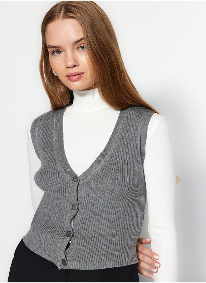 trendyol Gray Premium Yarn / Special Yarn V-Neck Knitwear Sweater TWOAW24SV00049  - Image 4