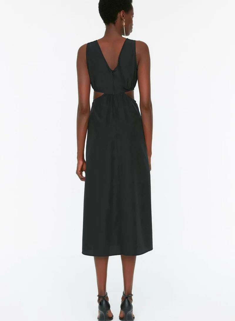 trendyol Cutout Detail Dress