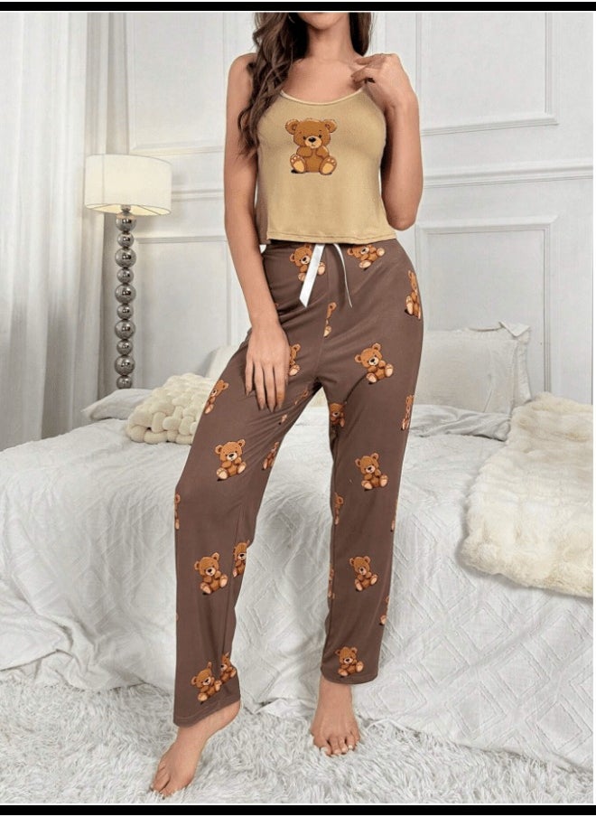 Shein - طقم بجامة/بنطال وبلوزة كامي ذات طباعة الدب - Image 1