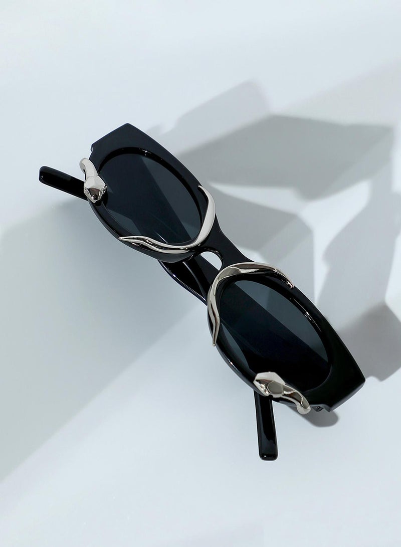 Haute Sauce The Serpent Oval Sunglasses - Onyx Black - Image 1