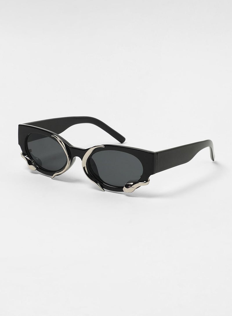 Haute Sauce The Serpent Oval Sunglasses - Onyx Black - Image 5