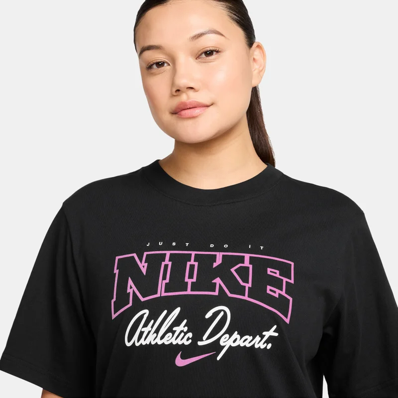 Nike Women's Sportswear T-Shirt