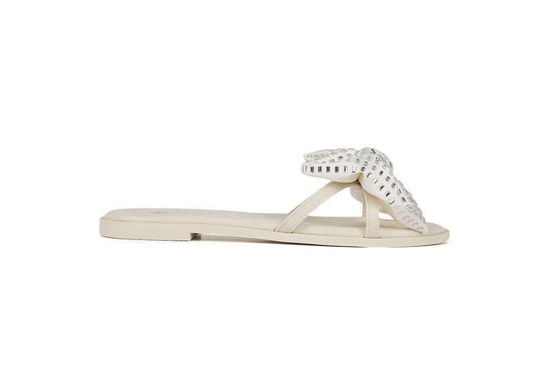 Cuple Ladies Lifestyle Slides