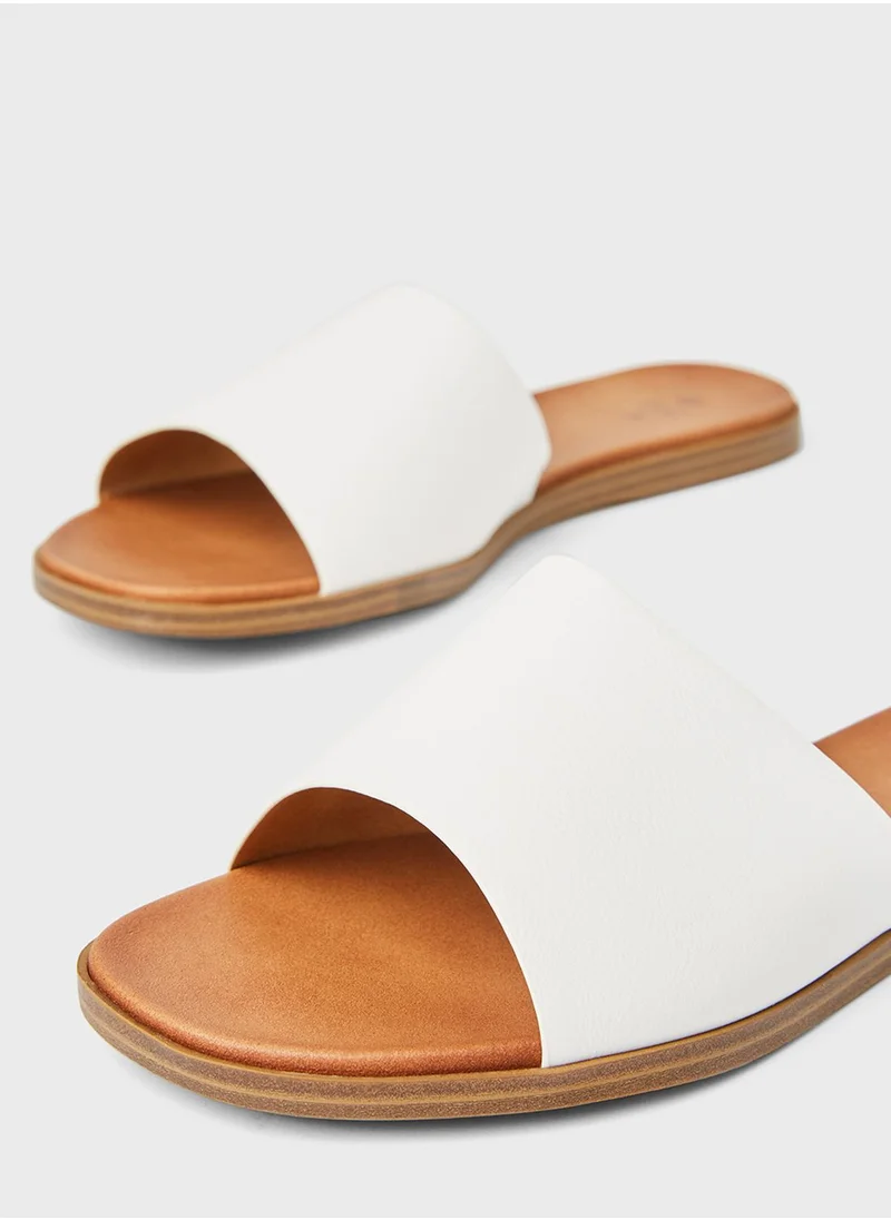 CALL IT SPRING Birdie Flat Sandals