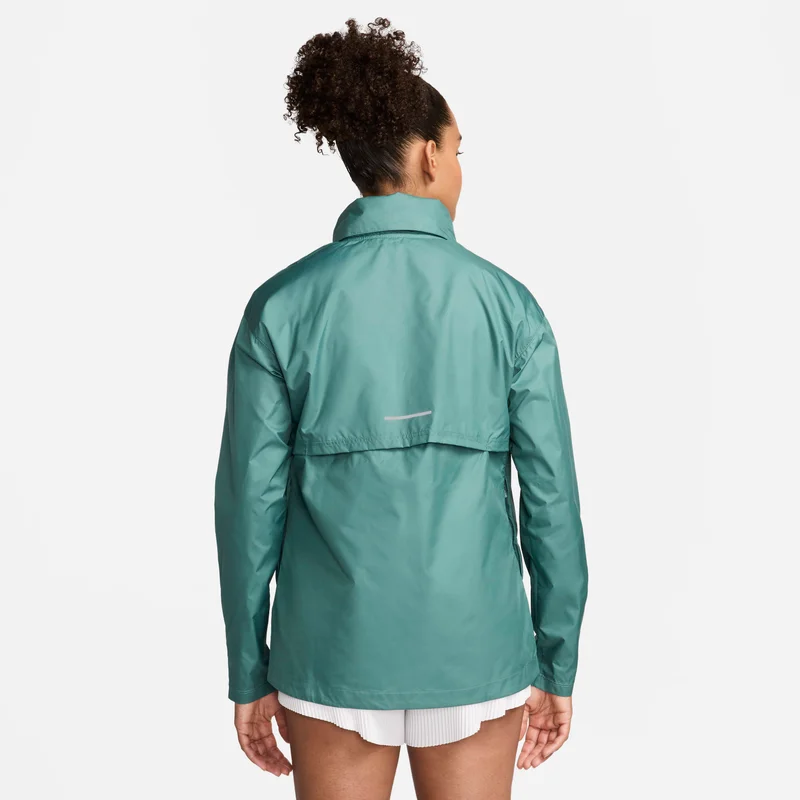 نايكي جاكيت جري نسائي مقاوم للماء