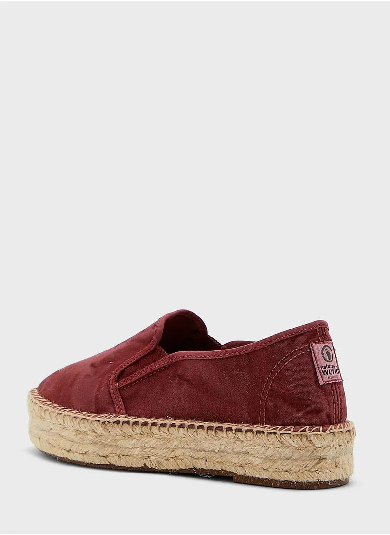 Natural World Eco Cangrejo Slip Ons