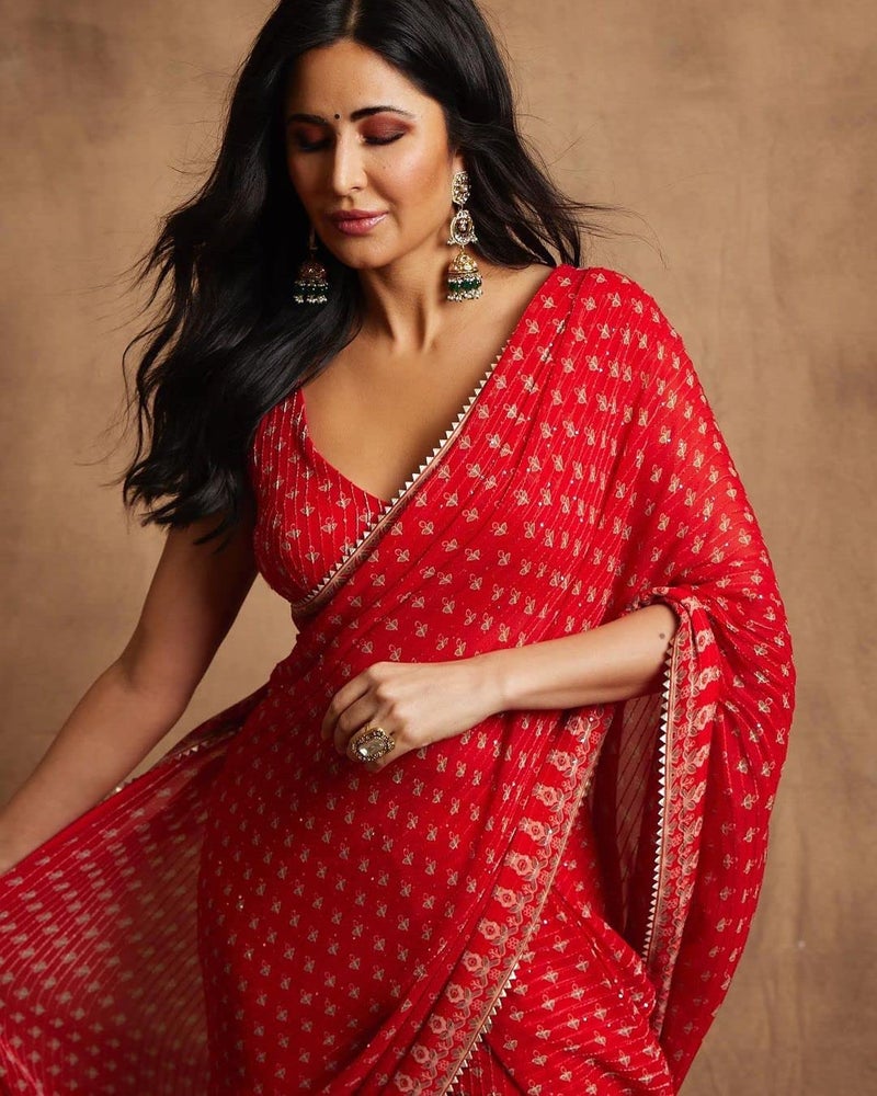 BE4ME.COM Alia Bhatt Wear Rocky & Rani Movie Celebrity Inspired Manish Malhotra Party Wear Wedding Saree (Kat-Red) - Image 5