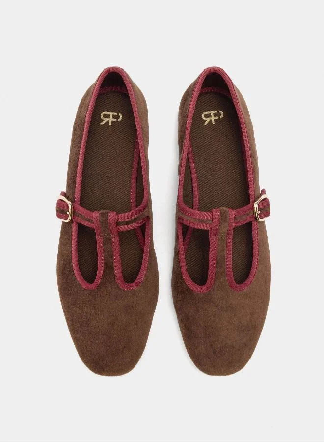 PARFOIS T-bar ballet flats with soft texture